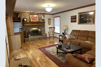 533 Austin St, Hempfield Township, PA 15601 - Photo 10