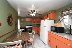 182 Margaretta St, Carnegie, PA 15106 - Photo 8