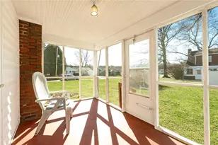 318 Garden Ave, Grove City Boro, PA 16127 - Photo 18