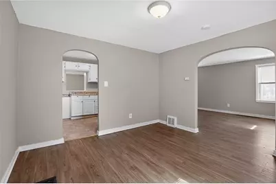 624 Elm Dr, Pittsburgh, PA 15147 - Photo 10