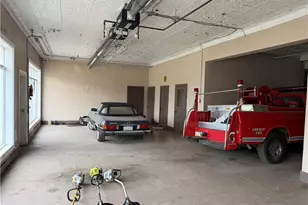 402 Main St, Masontown, PA 15417 - Photo 8