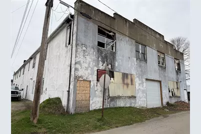 402 Main St, Masontown, PA 15417 - Photo 6