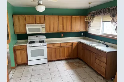 1316 Skyline Dr, Hermitage, PA 16148 - Photo 6