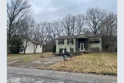 1316 Skyline Dr, Hermitage, PA 16148 - Photo 2