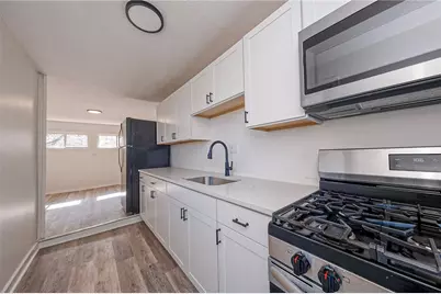 335 Queensbury St #1, Pittsburgh, PA 15205 - Photo 2