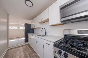 335 Queensbury St, Pittsburgh, PA 15205 - Photo 2