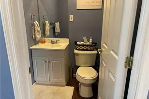 107 Liberty St, Greensburg, PA 15601 - Photo 10