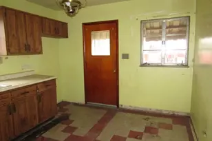 1353 Front St, Moon/Crescent Twp, PA 15046 - Photo 10