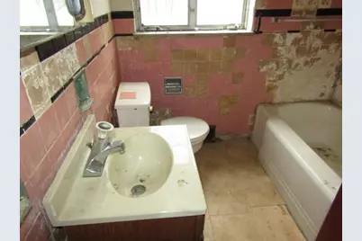 1353 Front St, Moon/Crescent Twp, PA 15046 - Photo 12