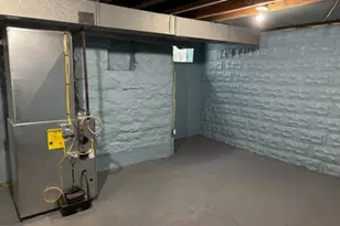 230 E 18th Ave, Homestead, PA 15120 - Photo 14