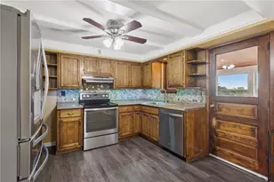 723 Elwell Ave, West Mifflin, PA 15122 - Photo 6
