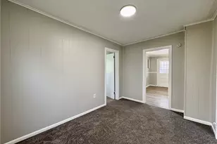 100 Knoll Ave, Ellwood City, PA 16117 - Photo 16