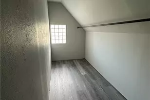 646 Tarragonna St, Pittsburgh, PA 15210 - Photo 8