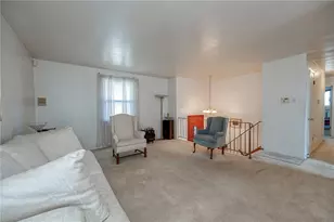 923 Locust St, Coraopolis, PA 15108 - Photo 4