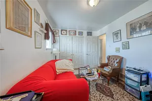 923 Locust St, Coraopolis, PA 15108 - Photo 16