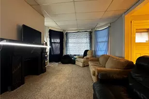 305 E Lincoln Ave, New Castle, PA 16101 - Photo 6