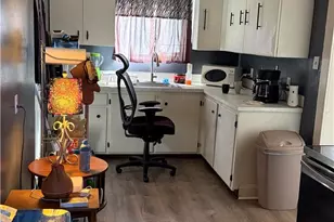 291 Liberty St, Sharon, PA 16146 - Photo 2