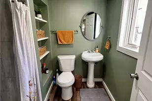 452 Woodland Rd, Ross Twp, PA 15237 - Photo 18