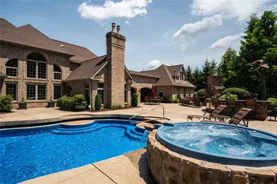 3005 Whispering Creek Dr, Hampton, PA 15101 - Photo 6