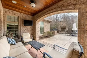 3005 Whispering Creek Dr, Hampton, PA 15101 - Photo 18