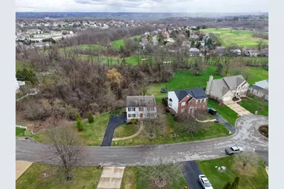 7039 Highland Creek Drive, South Fayette, PA 15017 - Photo 2