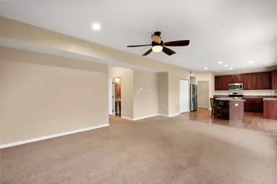 6042 Middlefield Dr, South Fayette, PA 15057 - Photo 8