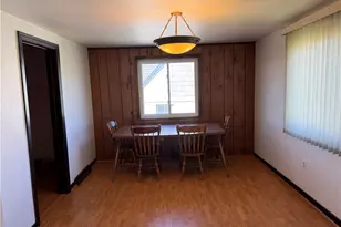 885 E Hill Dr, New Kensington, PA 15068 - Photo 14