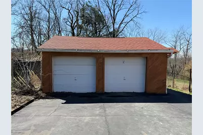 885 E Hill Dr, New Kensington, PA 15068 - Photo 4