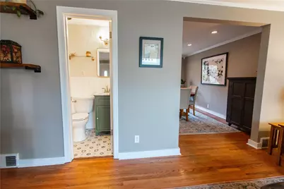 1030 Mirror St, Pittsburgh, PA 15217 - Photo 6