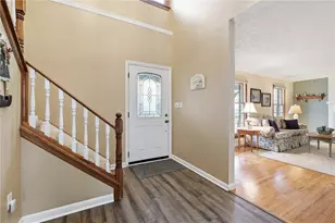 9403 Almar Pl, Pittsburgh, PA 15237 - Photo 2