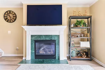 703 Lakeview Ct, Adams Township, PA 16046 - Photo 4