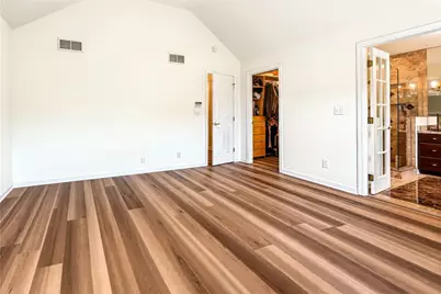 703 Lakeview Ct, Adams Township, PA 16046 - Photo 14