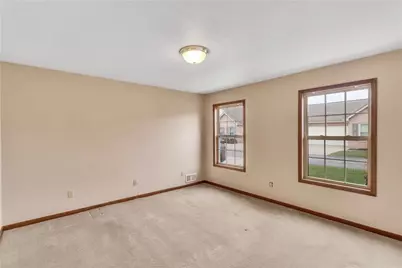 1033 Timberwood Dr, Chippewa Township, PA 15010 - Photo 18