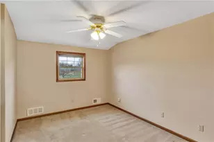 1033 Timberwood Dr, Chippewa Township, PA 15010 - Photo 26