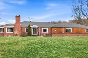 516 Wallace Run Rd, Beaver Falls, PA 15010 - Photo 1