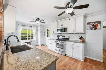 516 Wallace Run Rd, Beaver Falls, PA 15010 - Photo 16