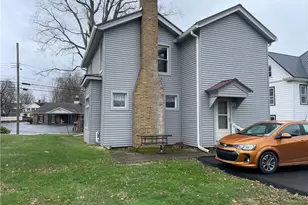 28 N Main St, Greenville Boro, PA 16125 - Photo 2