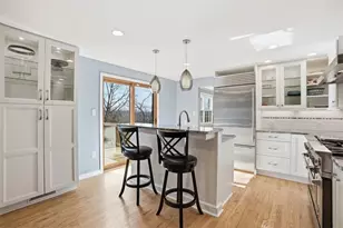 209 Grandview Dr S, Pittsburgh, PA 15215 - Photo 8