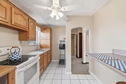 204 Hurston Way, Pittsburgh, PA 15227 - Photo 8