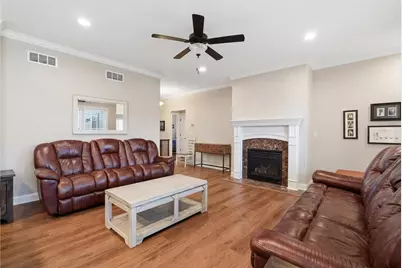 101 Imperial Dr, Adams Township, PA 16059 - Photo 6