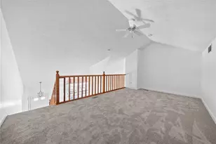 162 Old Village Ln, Bethel Park, PA 15102 - Photo 10