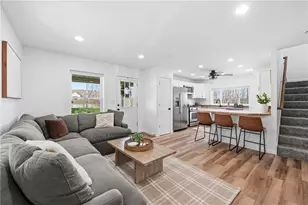 590 Glenwood Way, Center Township, PA 16001 - Photo 6