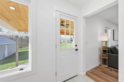 590 Glenwood Way, Center Township, PA 16001 - Photo 4