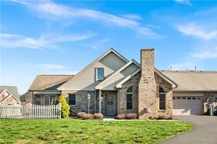 7016 Berringer Ct, Moon/Crescent Twp, PA 15108 - Photo 2