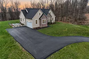 660 Gamble Rd, Oakdale, PA 15071 - Photo 38