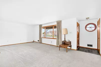 396 Broughton Rd, Bethel Park, PA 15102 - Photo 6