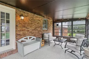 2935 Glenda Dr, Scott Township, PA 16101 - Photo 18