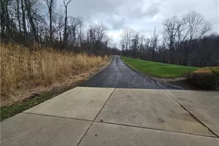 225 Profio Rd, Cecil, PA 15057 - Photo 10