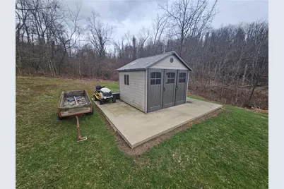 225 Profio Rd, Cecil, PA 15057 - Photo 16