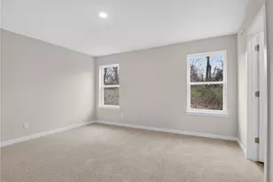 704 Olivia St, Collier Township, PA 15205 - Photo 18